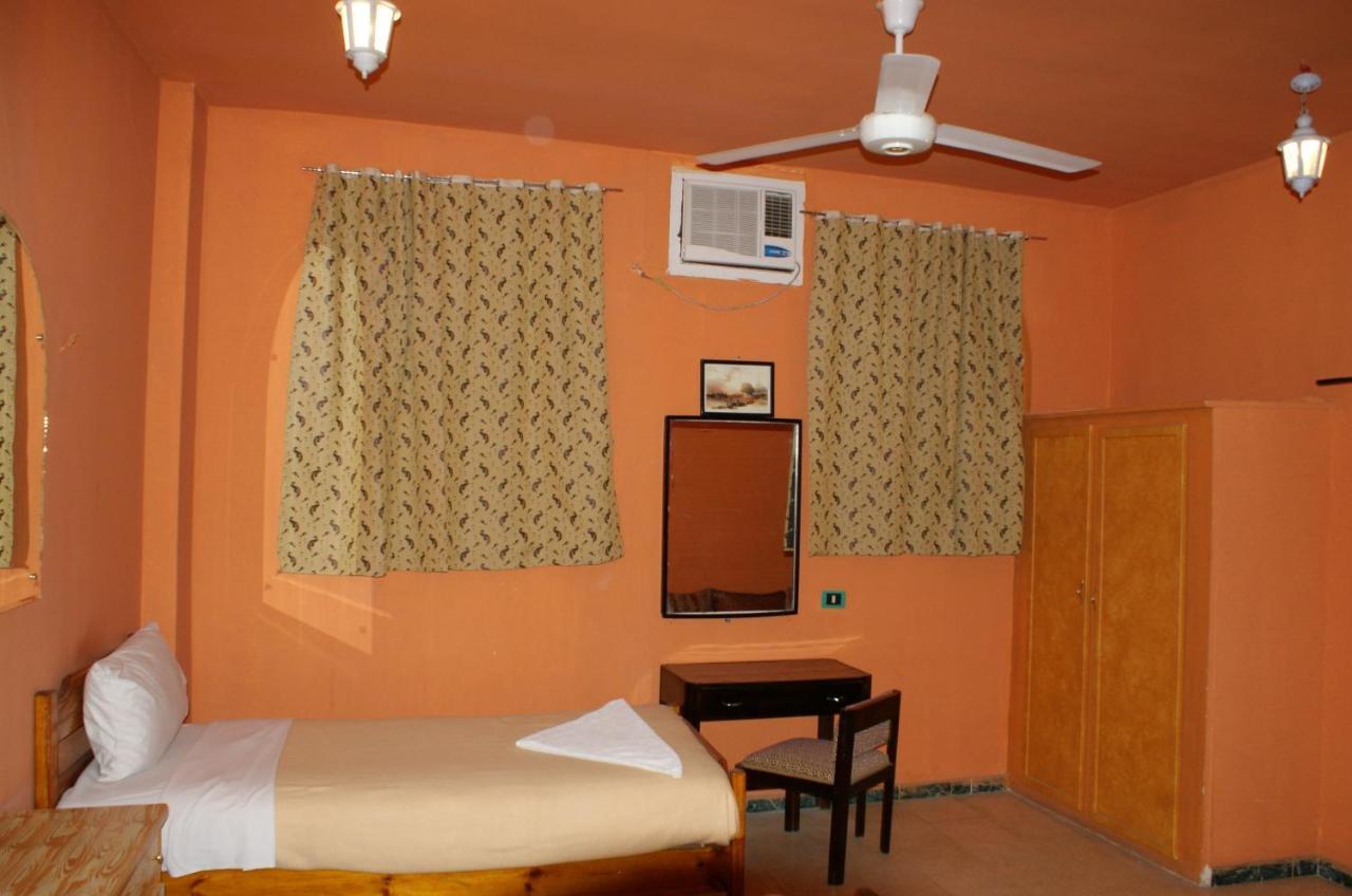 Ramsess Hostel Luxor Rum bild